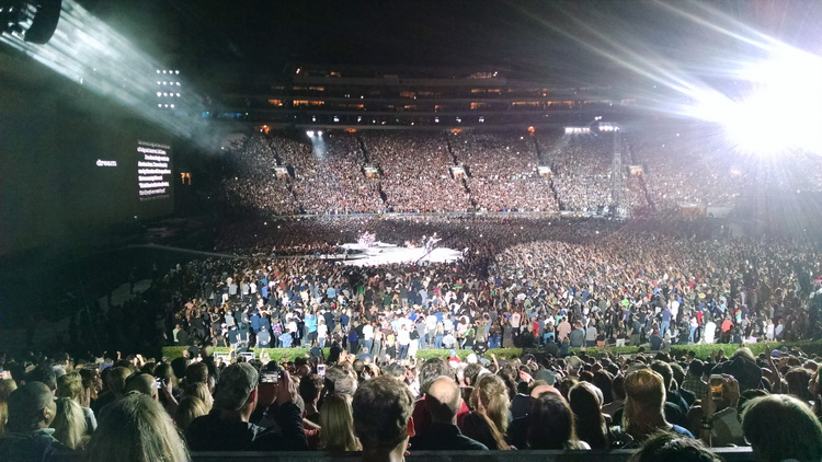 U2 at the Rose Bowl